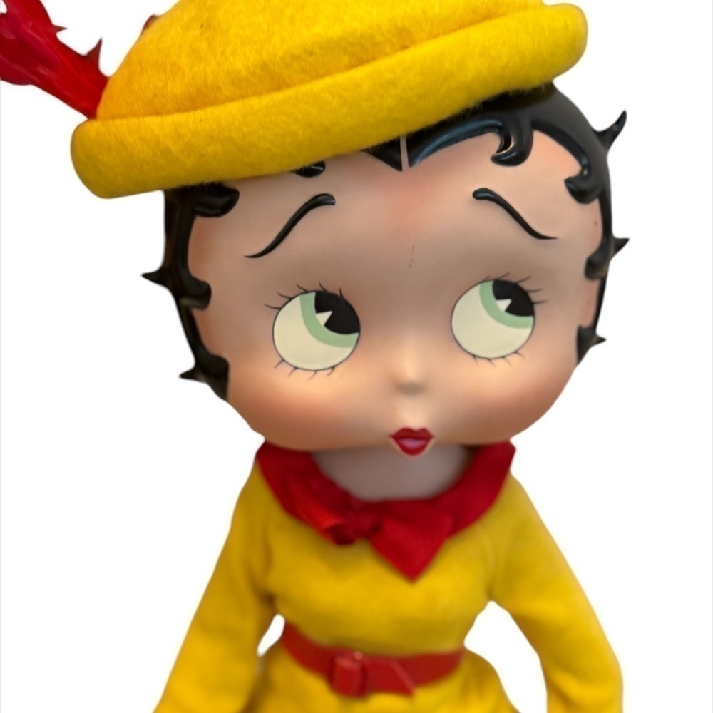 Betty Boop 1995 Porcelain Figurine Shopping Spree - Picture 4 of 9